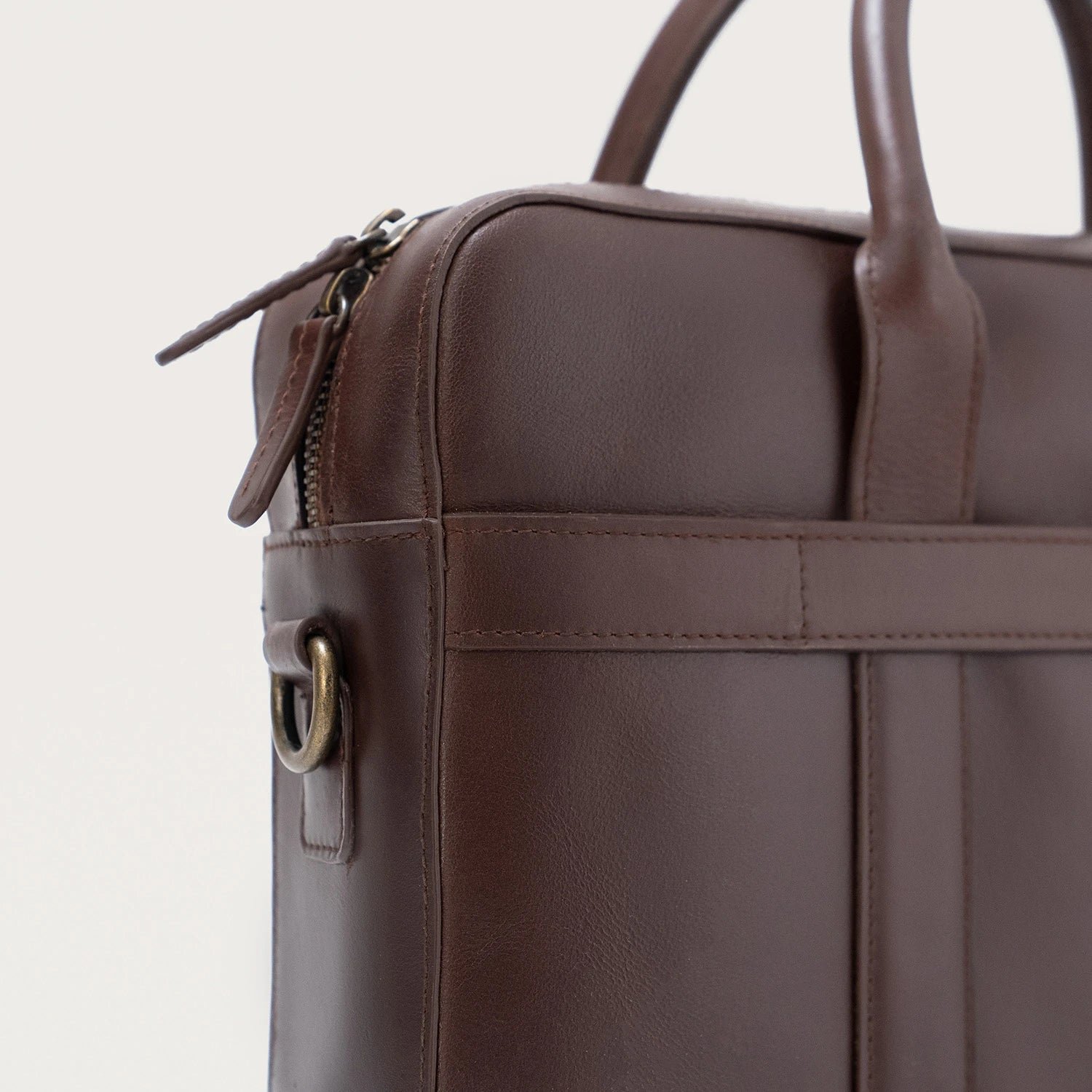 The Captain Vintage Brown Leather Briefcase - Image 9