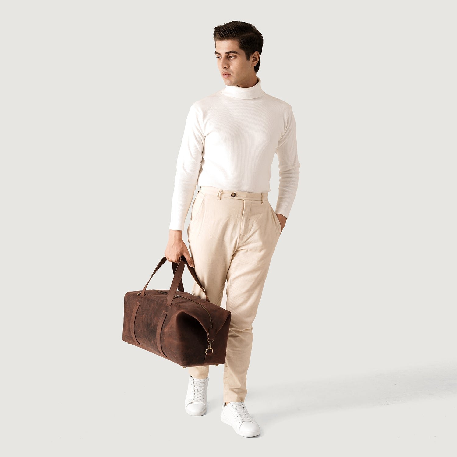 The Dale Duffle Vintage Distressed Brown Leather Duffle Bag - Image 2